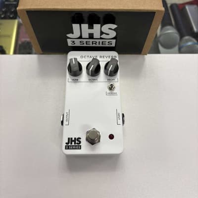JHS 3 Series Octave Reverb Pedal