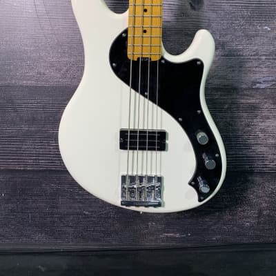Fender Dimension Bass Guitar (Raleigh, NC)   (STAFF_FAVORITE) for sale