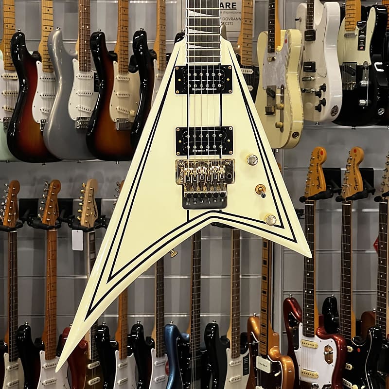 Jackson Pro Series RR3 Rhoads | Reverb Deutschland