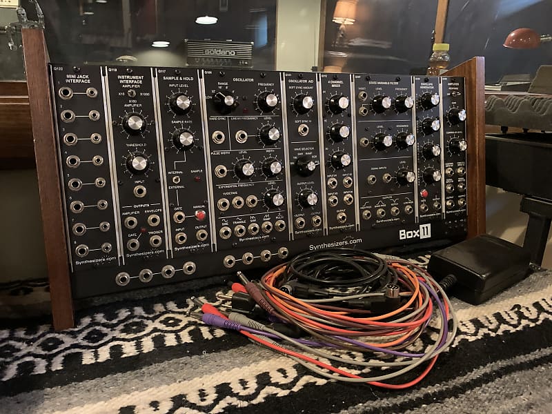 Box 11 modular system with cabling MU 5U Reverb