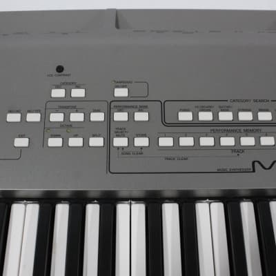 YAMAHA MM6 シルバー　シンセサイザー Minoru Kawazoe Synthesizer Museum - List