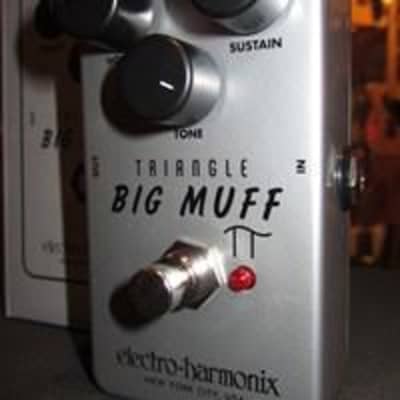 JHS Electro-Harmonix Triangle Big Muff Reissue with 