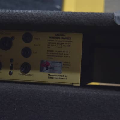 Eden CXC-400 CXC Solo Series 400-Watt 4x10