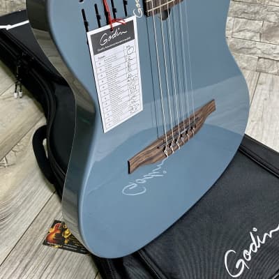 Godin #052387 Multiac Mundial Arctik Blue 6 String RH Nylon Acoustic Electric Guitar with Gigbag image 6