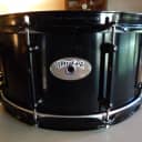 pearl 6.5x14" ultracast cast aluminum snare drum, video