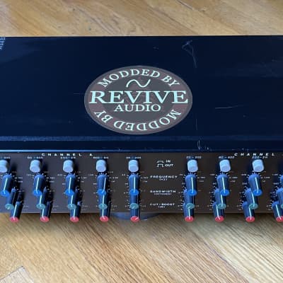 Meyer Sound CP-10 Complementary Phase Parametric Equalizer | Reverb