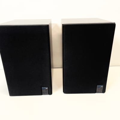 Lot of 2 KEF Black model 102 reference series speakers Type SP3079! Great image 2