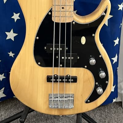 Peavey Milestone 4-String Electric Bass 2010s - Natural image 3