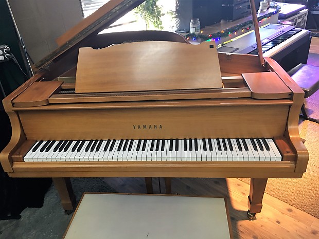 Yamaha piano online light