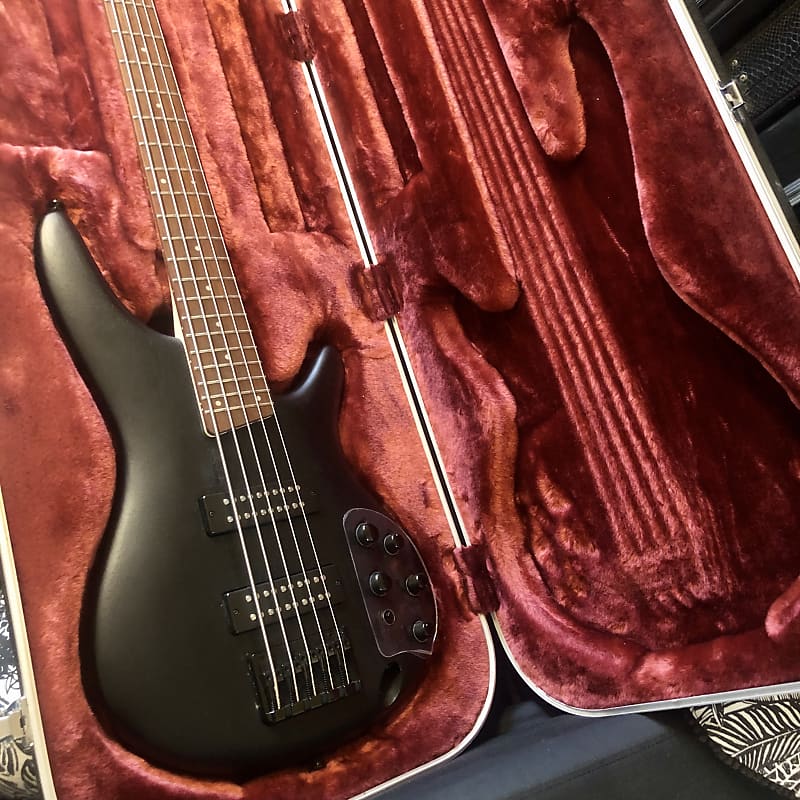 Ibanez SR305E Soundgear 5-String Bass | Reverb