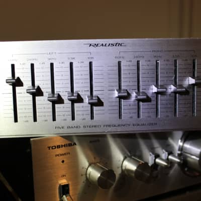 Restored Realistic  5 band graphic equalizer 31-1988 (2) image 4