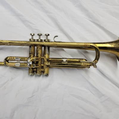 Getzen Bb Brass Lacquer Trumpet, Model 90 Deluxe, Circa 1950's image 1