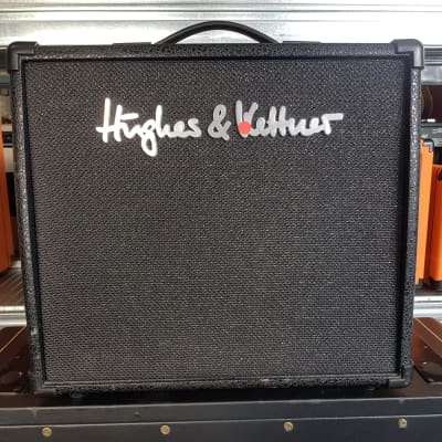 Hughes & Kettner Edition Blue 30 DFX 2-Channel 30-Watt 1x10