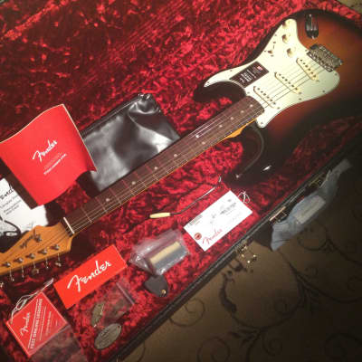 Fender  American Original '60s Stratocaster®, Rosewood Fingerboard, 3-Color Sunburst-V2201188 image 2