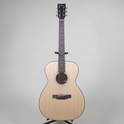 Eastman E3OME Acoustic Guitar image 4