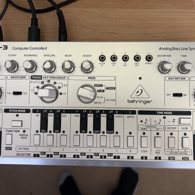 Behringer TD-3 Analog Bass Line Synthesizer 2019 - Present - Silver