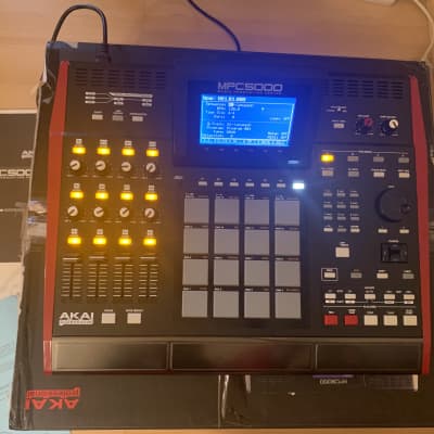 Akai MPC5000 Fully UPGRADED 192RAM+ CD/DVD + HD+ OS 2 + ORIGINAL BOX & MANUAL excellent conditions beautiful custom red sides image 12