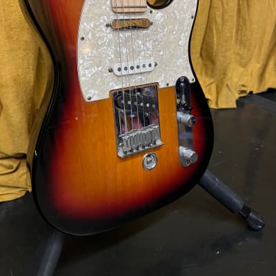 Fender American Nashville B-Bender Telecaster with Maple Fretboard 2008 - 2015 - 3-Color Sunburst for sale