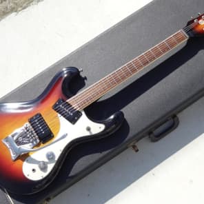 Mosrite The Ventures 1988 signed by Semie Moseley image 2