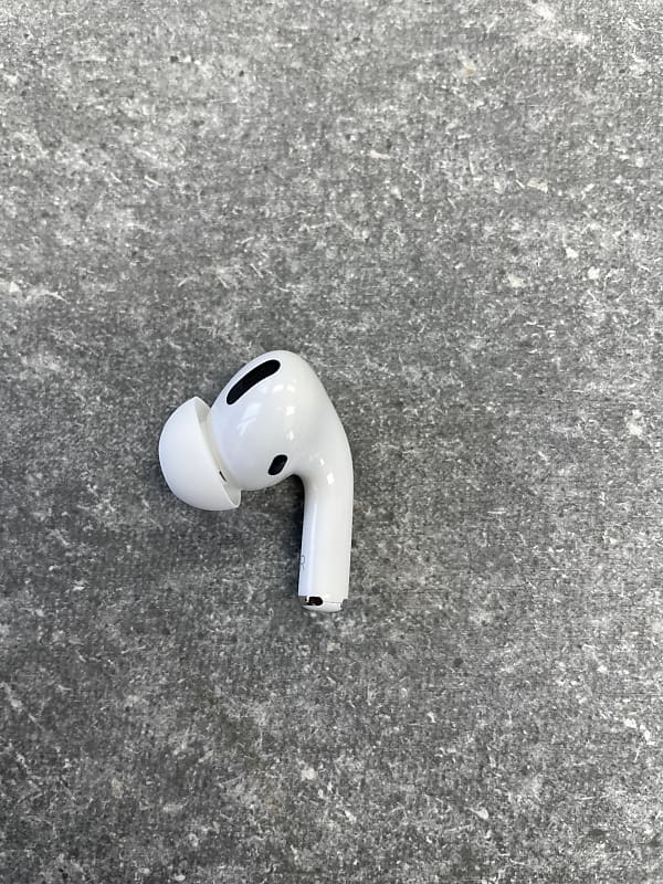 Apple AirPods Pro Replacement Right Earbud Reverb