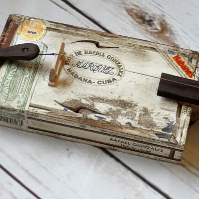 Shonky one string cigar box fiddle. Vaudeville  fiddle image 4