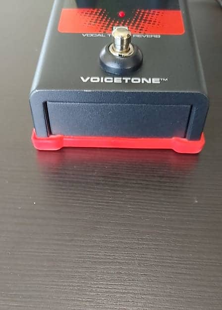 TC Helicon VoiceTone R1 | Reverb Canada