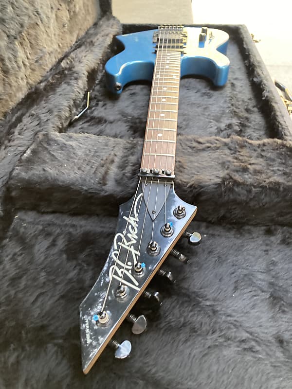 BC Rich ST-III 1987 - Left Handed image 1