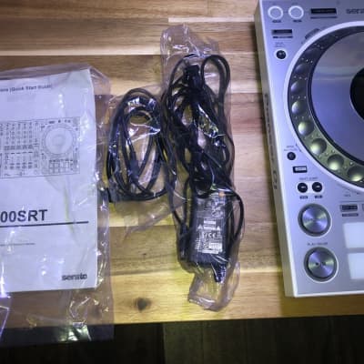 Pioneer DDJ-1000SRT-W DJ Controller white Serato | Reverb Canada