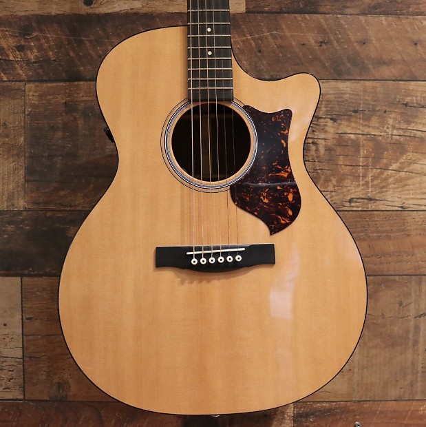 Martin performing best sale artist series