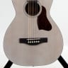 Art & Lutherie Roadhouse Parlor Guitar | Faded Cream