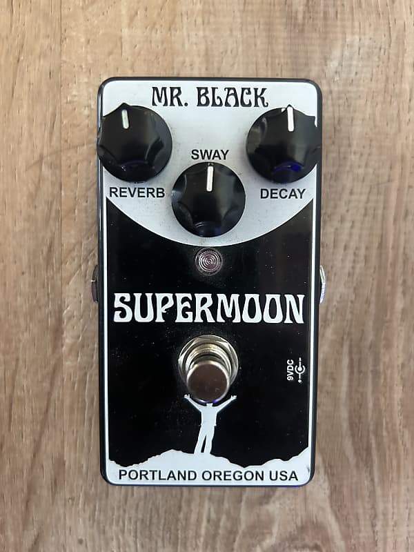Mr. Black Supermoon