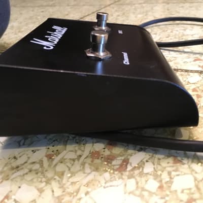 Marshall 2 Button Foot-switch Black image 5