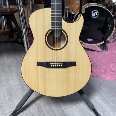 Marchione OMC / TSpruce Top / Maple Back and Sides / Pickup image 1