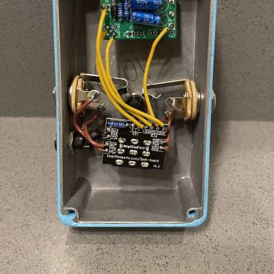 Colorsound One-Knob Fuzz Box Clone image 4