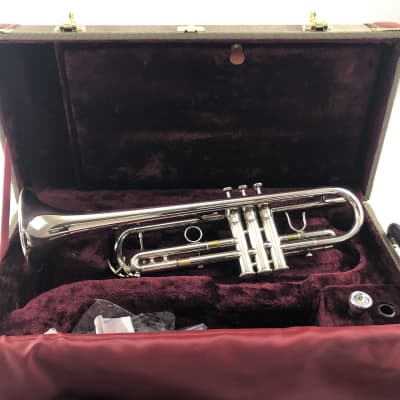 Jupiter  1600iS XO Professional Bb Trumpet image 1