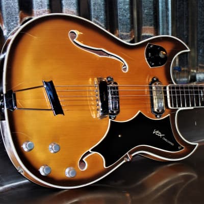 Vox Challenger 1964 Sunburst. RARE. Only made for two years. Beautiful. Collectible.  Crucianelli image 1