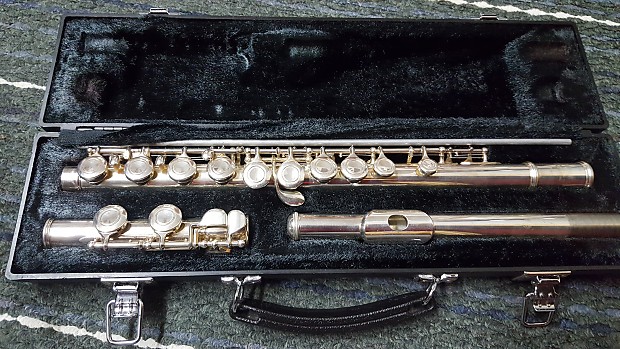 Yamaha Flute 22581 2010ish Silver | Reverb