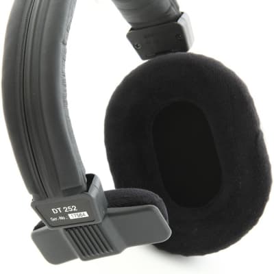 Beyerdynamic DT252 Single-ear Broadcast Headphone - Closed | Reverb