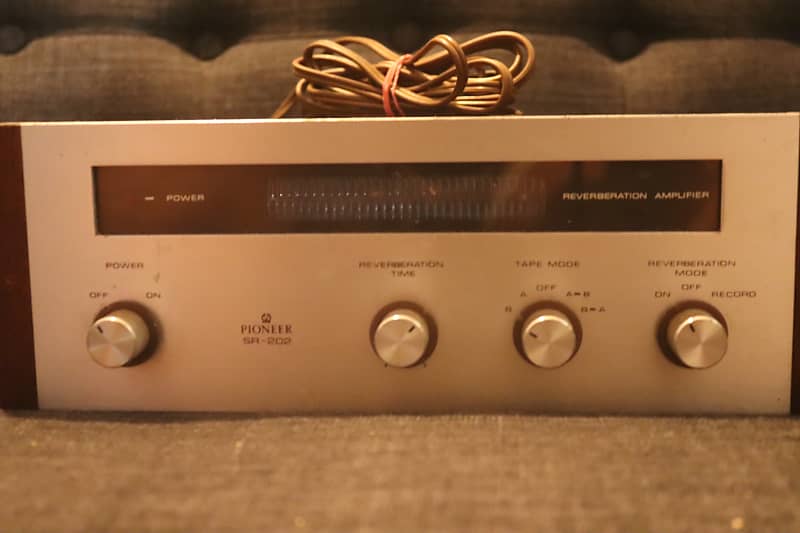 Pioneer SR-202W Vintage 70&#039;s Spring Reverb  			