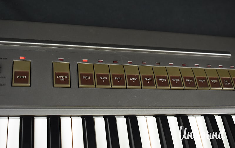 Yamaha CE25 Digital FM Synthesizer in Very Good Condition w