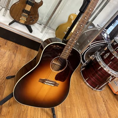 Gibson J-45 Custom - 2016 - Vintage Sunburst - w/Hard Case | Reverb