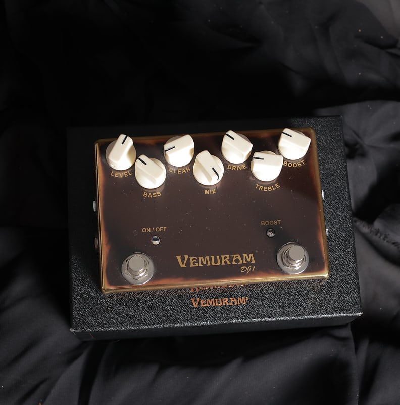 VEMURAM DJ1 Darry Jones First Look at Rolling Stones Bassist