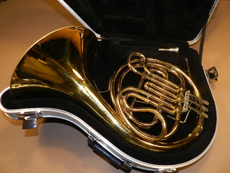King 618 Single French Horn image 1