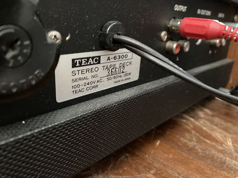 TEAC A6300 10.5 REEL TO REEL / AUTOMATIC REVERSE