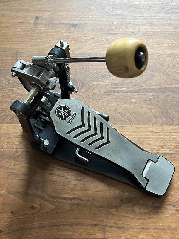 Yamaha FP8215 Bass Drum Pedal 2000s Black / Dark Blue Reverb