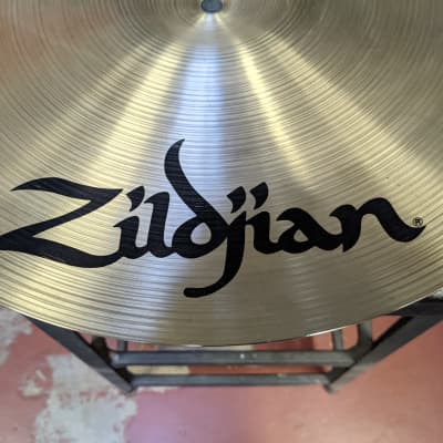 New! A Zildjian 16" Medium Thin Crash Cymbal - Classic Sound! image 5
