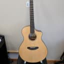 Breedlove Discovery Concert CE Cutaway Acoustic/Electric Guitar - Gig bag included!