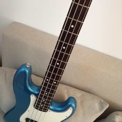Fender Precision Bass メタリックブルー　MEXICO Fender made in japan FSR Traditional 60s Precision Bass Ice