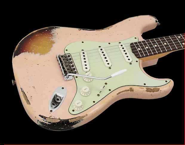 Shell pink outlet over sunburst