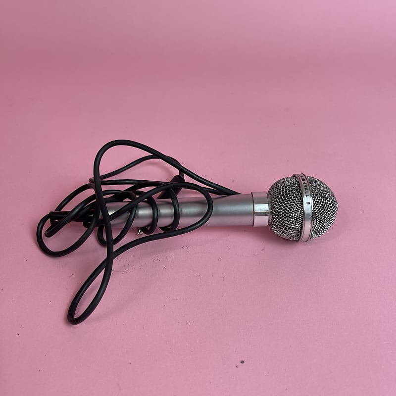 Realistic Highball 2 Dynamic Microphone Dual Impedance Reverb
